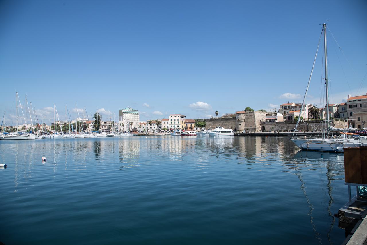 The Homeboat Company Aquatica-Alghero Esterno foto